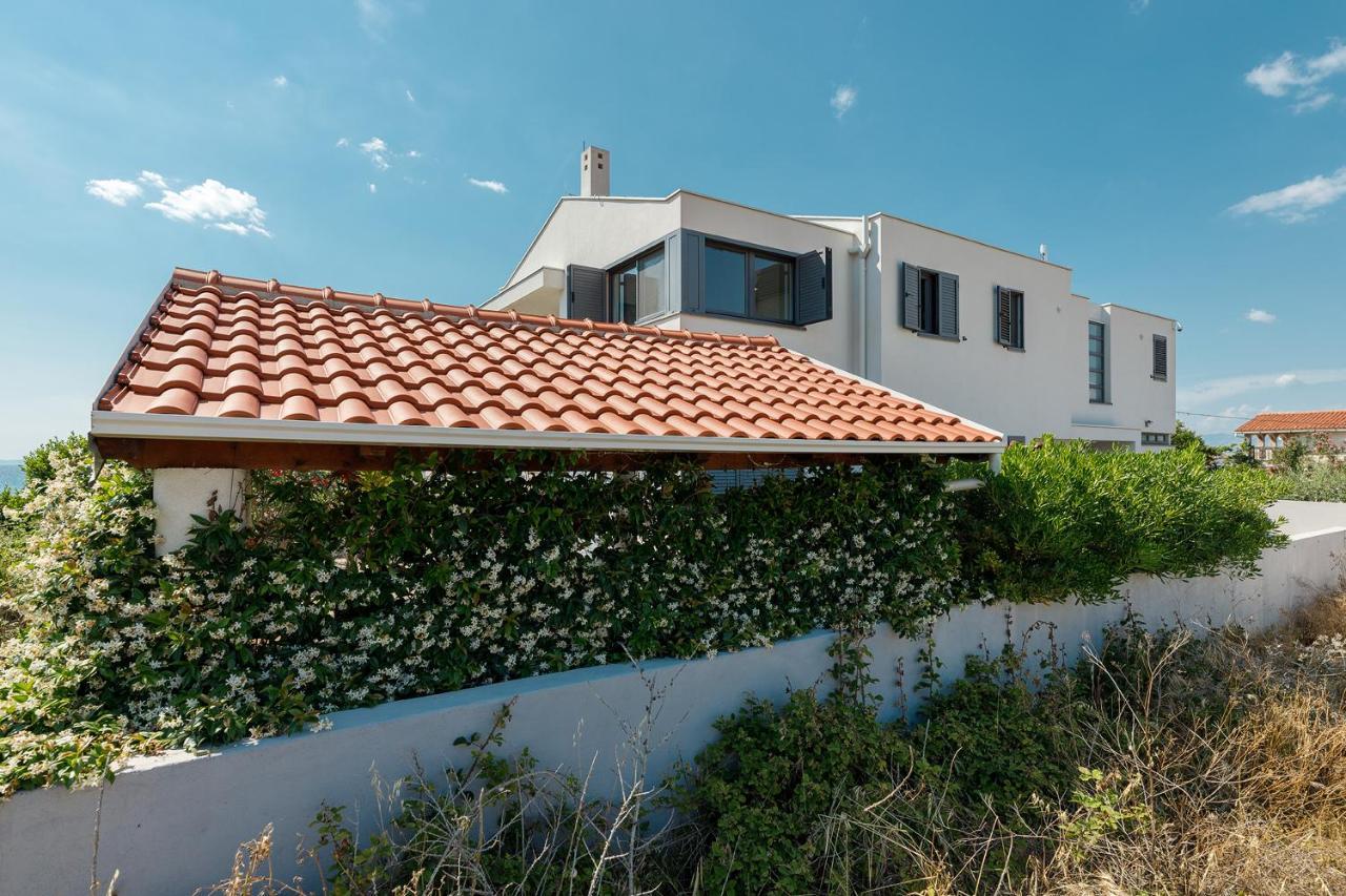 Malo Ferienvilla Privlaka, Pool, Boje, Wi-Fi, Wallbox Privlaka  Luaran gambar